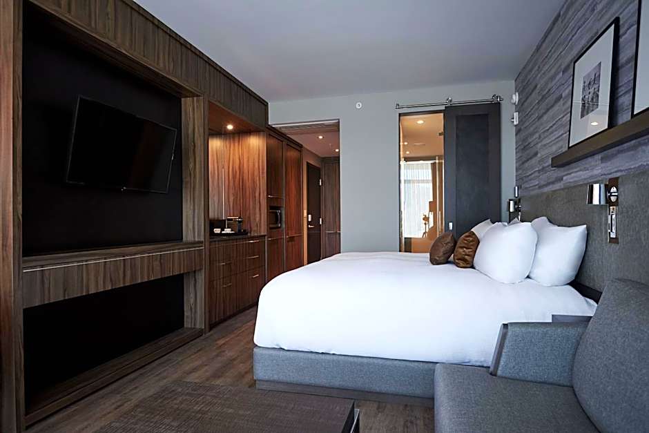 Entourage sur-le-Lac