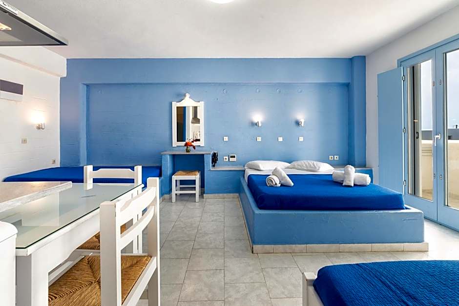 Stratos Apartments & Studios
