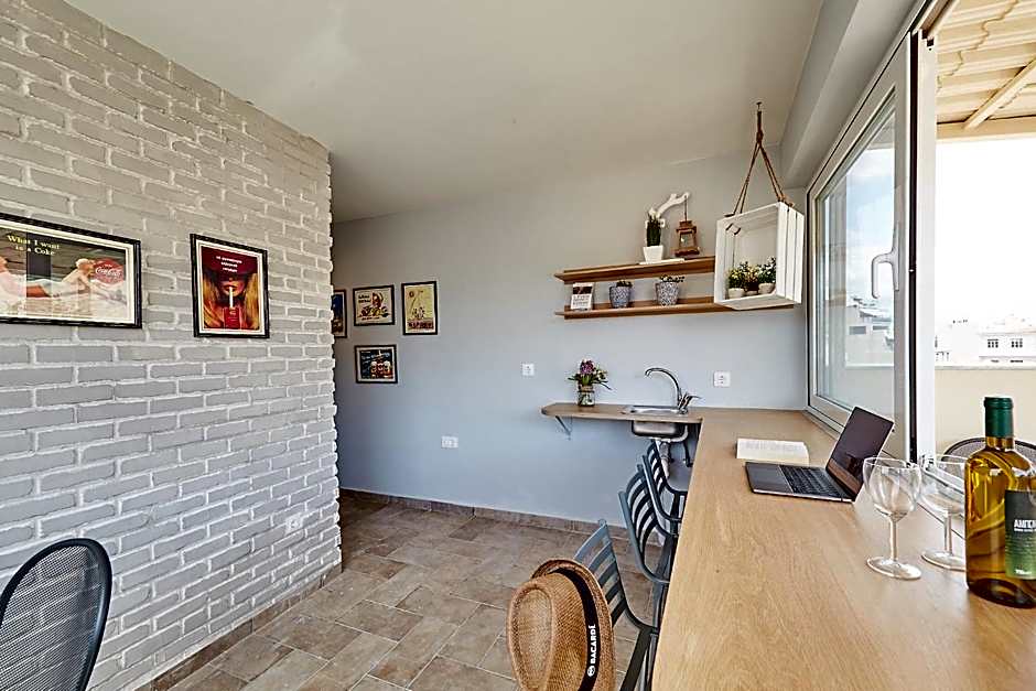 toStay-Unique apartment hotel in Athens center!