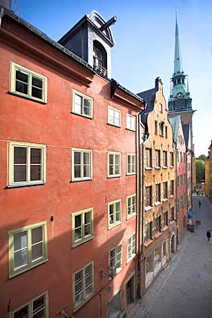 Lady Hamilton Apartments