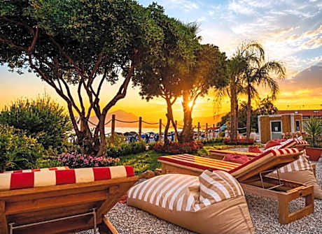 Beach Hotel Terracotta