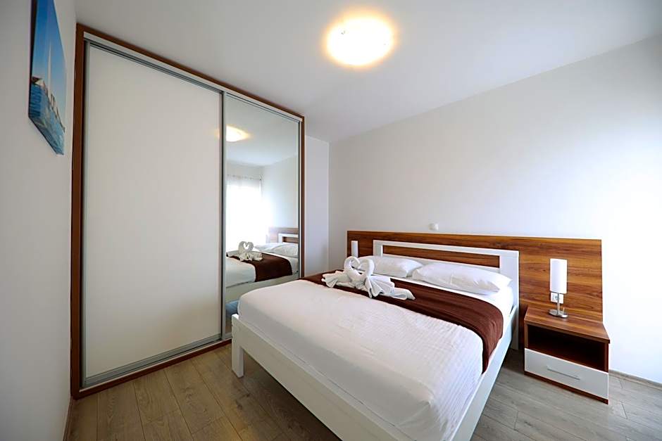 Photo 1 of 4 of Deluxe, Sea View, Balcony