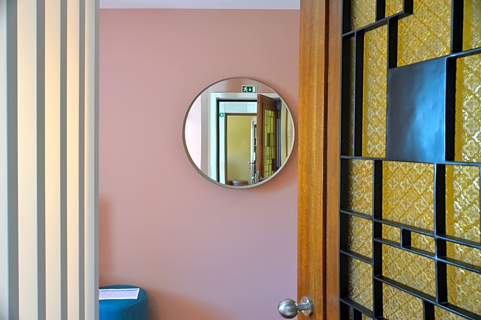 Spot Family Apartments