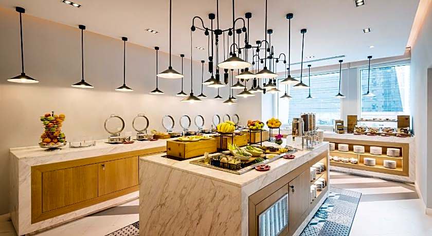 Centara West Bay Hotel & Residences Doha