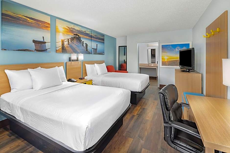 Days Inn by Wyndham Pensacola West