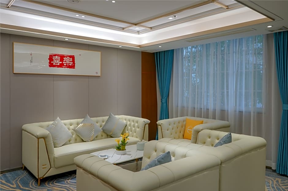 Guangdong Baiyun City Hotel