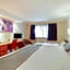 OYO Lakeside Haydock Hotel, St Helens, A580 East Lancs, Garswood Old Road
