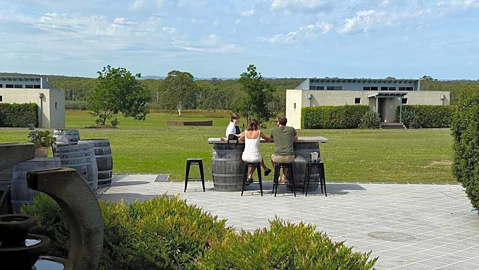 Adina Vineyard Accommodation