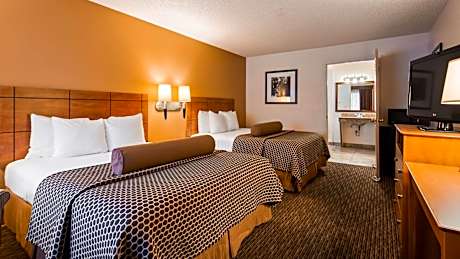 2 Queen Beds, Non-Smoking, High Speed Internet Access, Microwave And Refrigerator, Coffee Maker, Iro