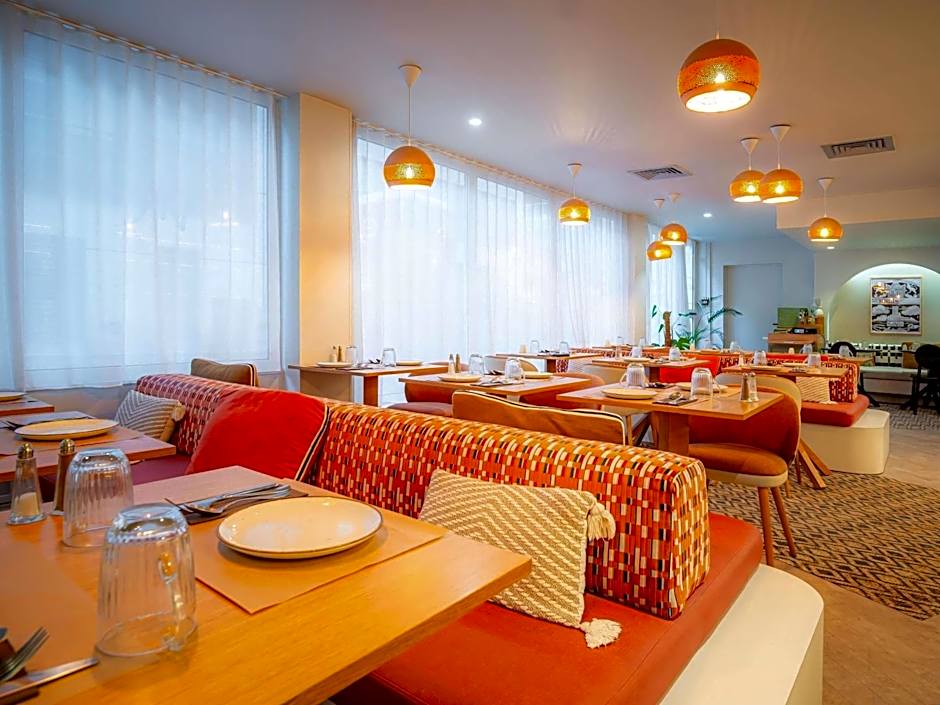Mercure Saint Raphael Centre PLage