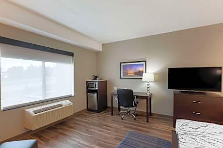 Large King Room - Non-Smoking