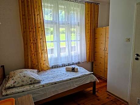 Triple Room with Bathroom