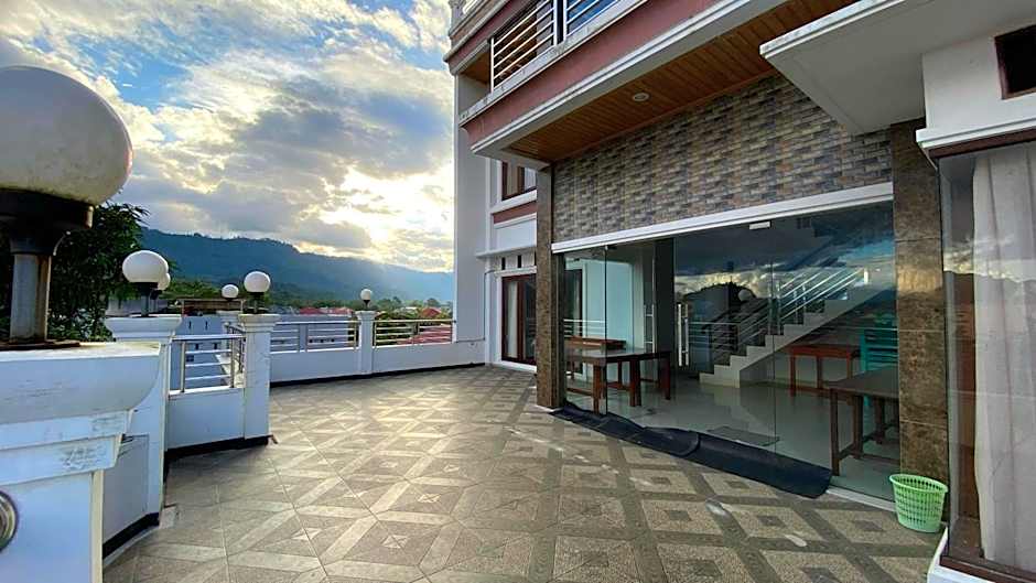Toraja Lodge Guest House