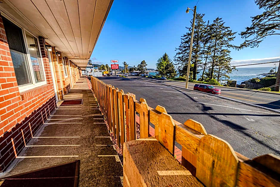 Four Winds Motel