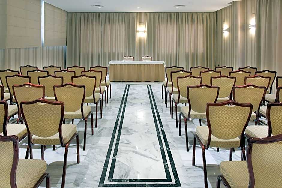 Elba Motril Beach & Business Hotel