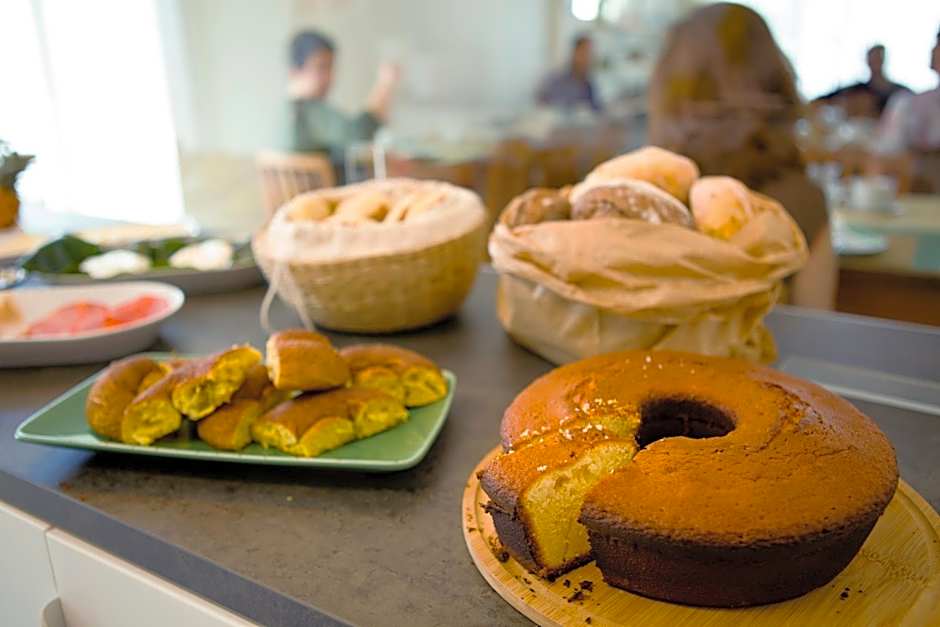 THE HOLY COW - Hostel & Suites