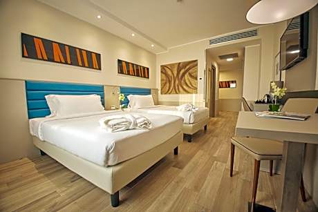 Family Room (4 Adults)