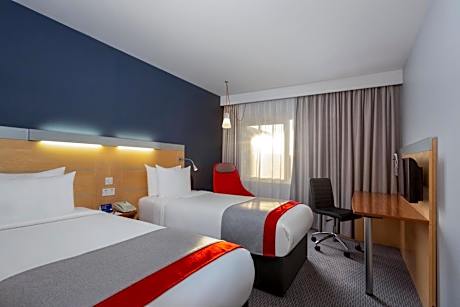 Standard Twin Room with Free Hot Breakfast