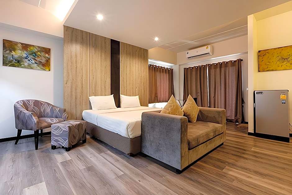 Grand Marina Hotel
