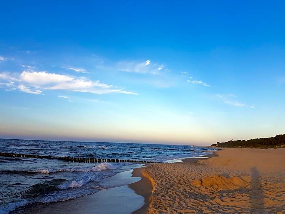 Ośrodek rodzinny "Pod Wydmami" PRZY PLAŻY , PLAC ZABAW , ROWERY