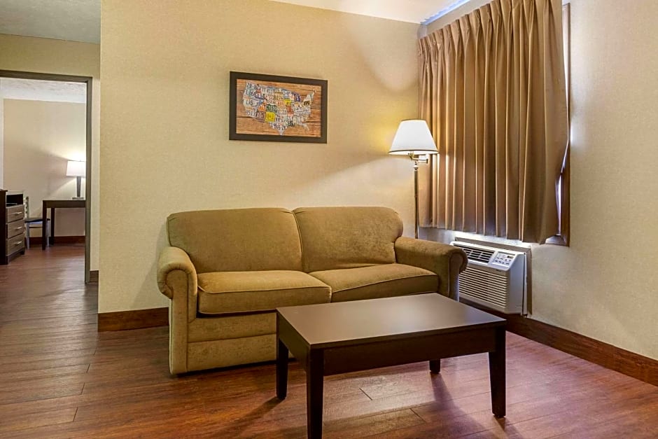 Econo Lodge Traverse City