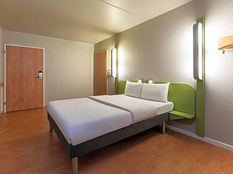 Standard Double Room - Disability Access