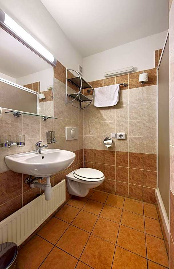 Hotel Golden City Garni