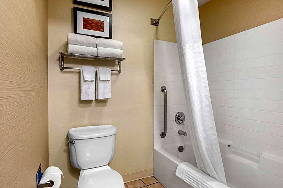 Comfort Inn & Suites Murrieta Temecula Wine Country