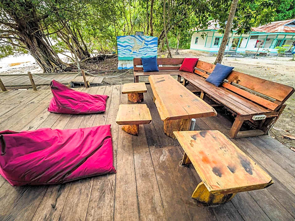 Scuba Republic Beach Bungalows