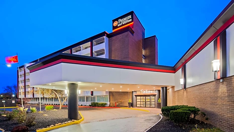 Best Western Premier Kansas City Sports Complex Hotel