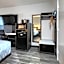 Clarion Pointe Decatur River City