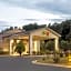 Super 8 by Wyndham Montgomery I-65