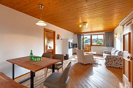Quadruple Room with Mountain View