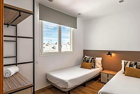 4 bedroom penthouse apartment with terrace
