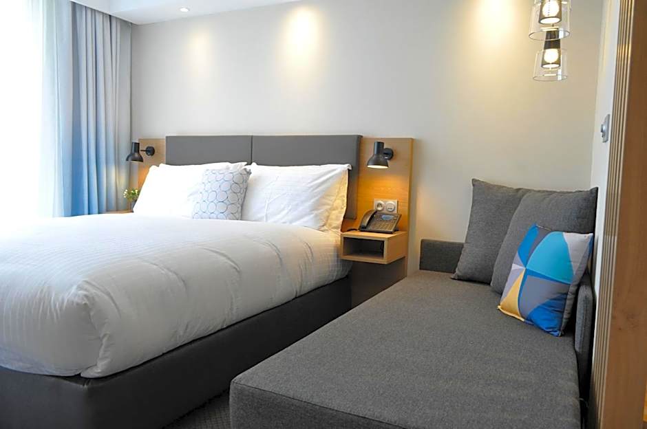 Holiday Inn Bordeaux Merignac By IHG