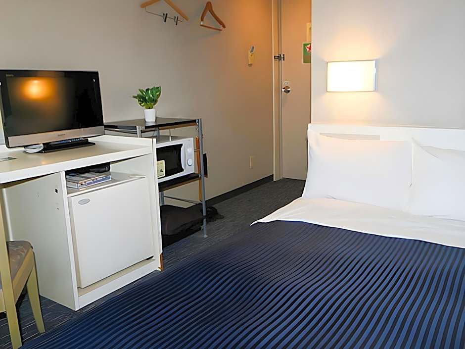 Hotel Livemax Chofuekimae