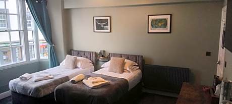 Quadruple Room with Bath
