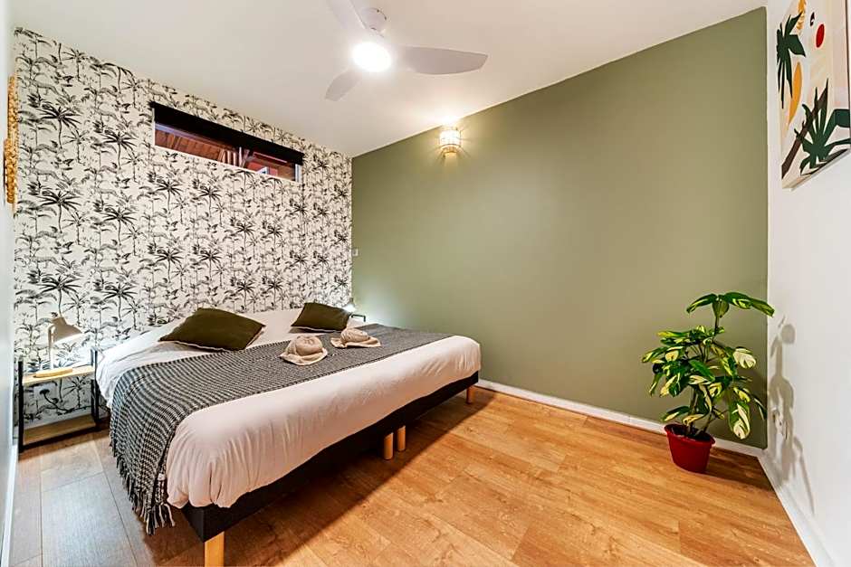 Les Baroudeurs Hostel