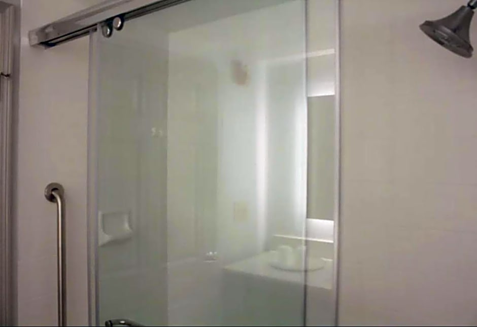 Holiday Inn Express Atlanta - Northeast I-85 - Clairmont Road by IHG