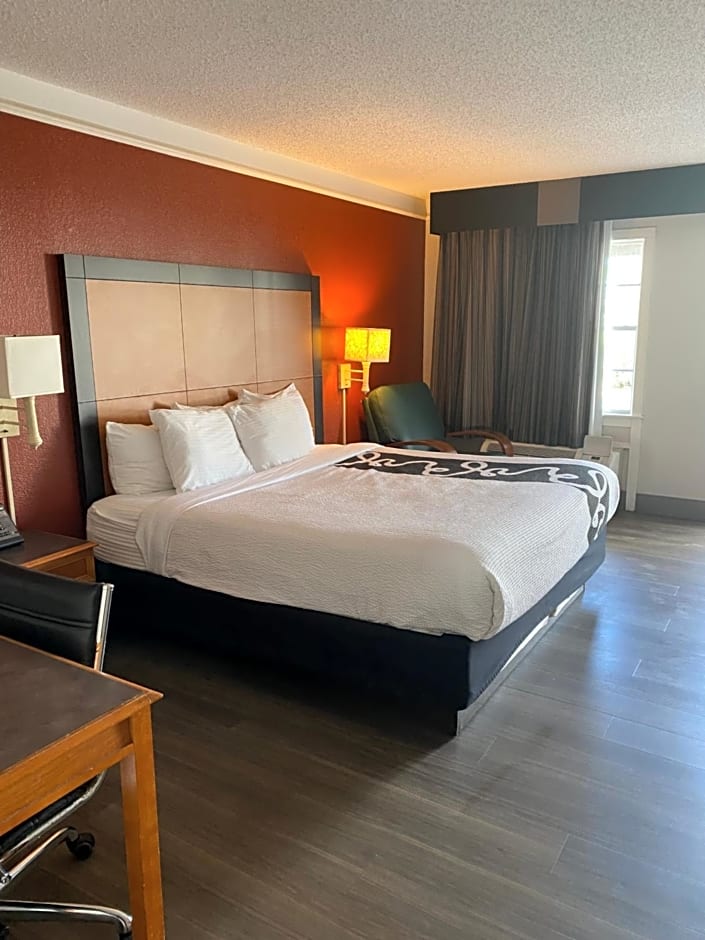 La Quinta Inn & Suites by Wyndham Corpus Christi North