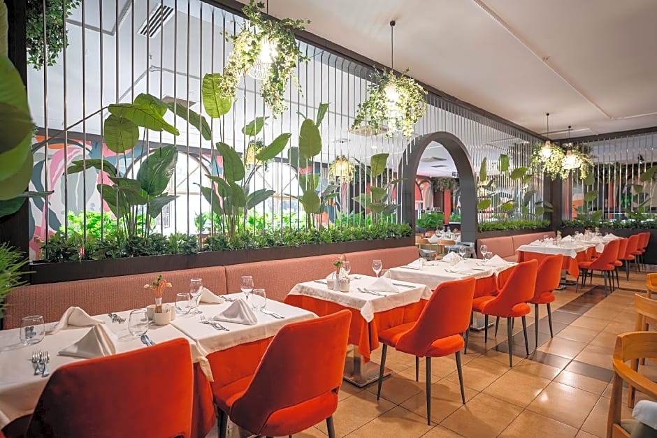 Megasaray WestBeach Antalya