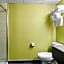 Quality Inn West Springfield
