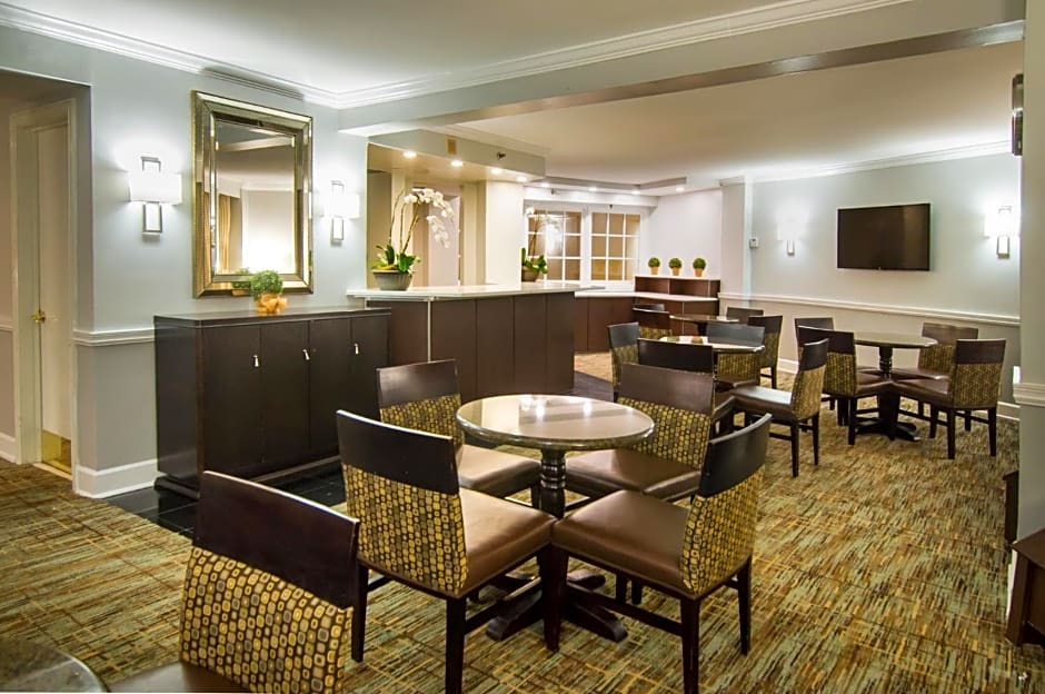 Crowne Plaza Hotel Executive Center Baton Rouge