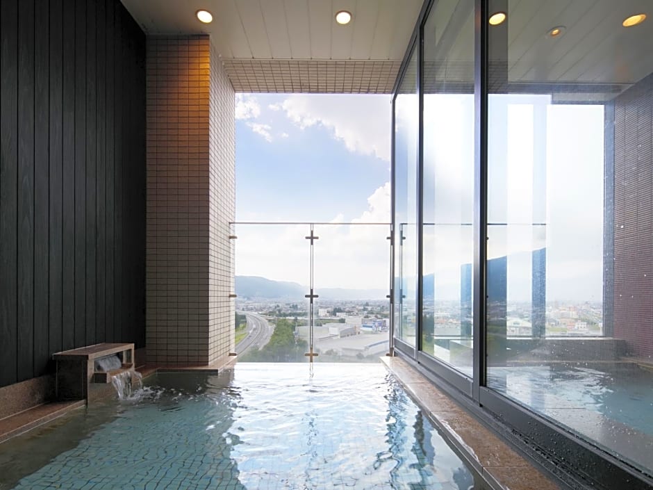 Candeo Hotels Chino
