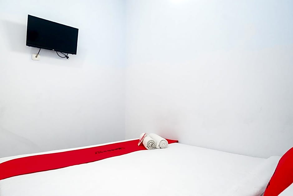 RedDoorz near Bandara Ahmad Yani Semarang