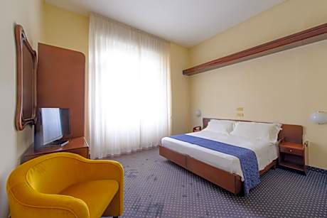 Economy Double or Twin Room