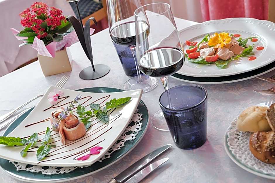 Hotel Londra Slow Living Molveno