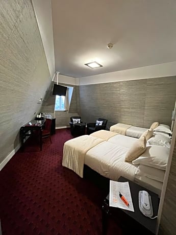 Executive Triple Room