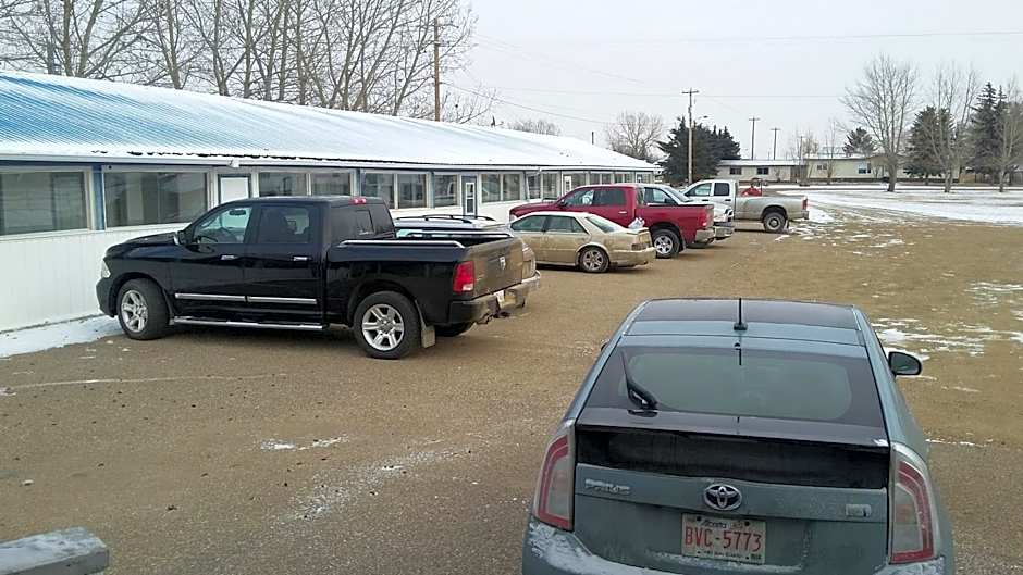 Raval Paradise Motel and RV Park