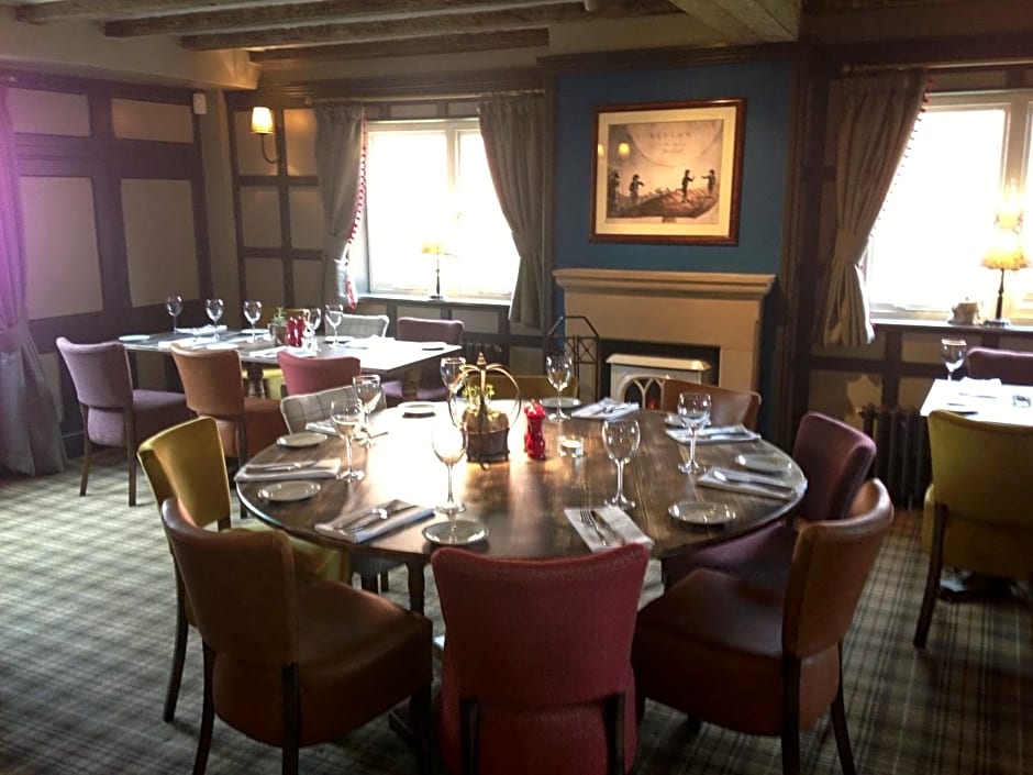 The Crown Pub, Dining & Rooms